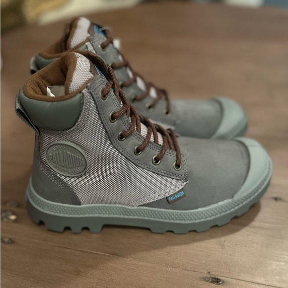 Palladium Other - Palladium Gray and Tan High-Top Boots! Men’s or Women’s Boots!!​​